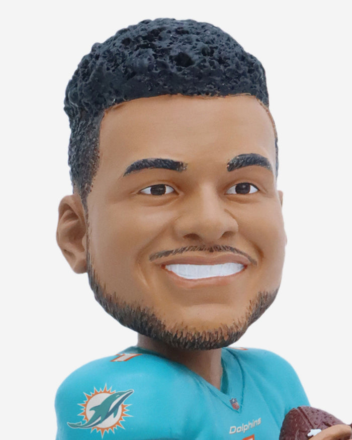 Tua Tagovailoa Miami Dolphins 2023 International Game Bobblehead FOCO - FOCO.com