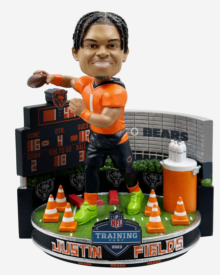 Justin Fields Chicago Bears 2023 Training Camp Mini Bobblehead Scene FOCO - FOCO.com