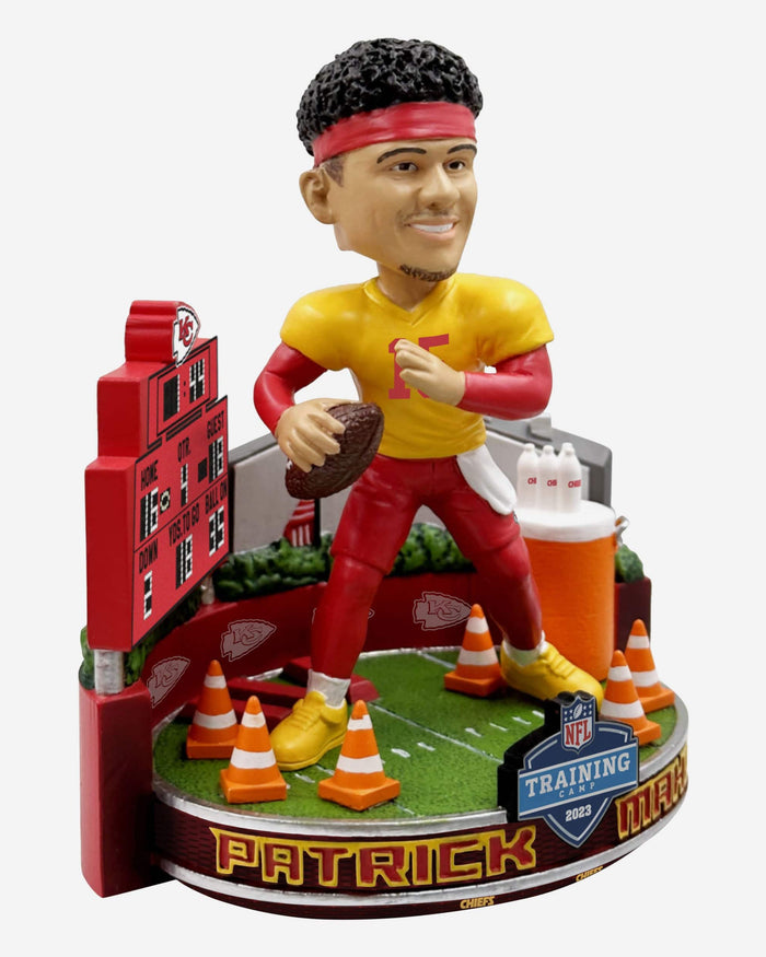 Patrick Mahomes Kansas City Chiefs 2023 Training Camp Mini Bobblehead Scene FOCO - FOCO.com