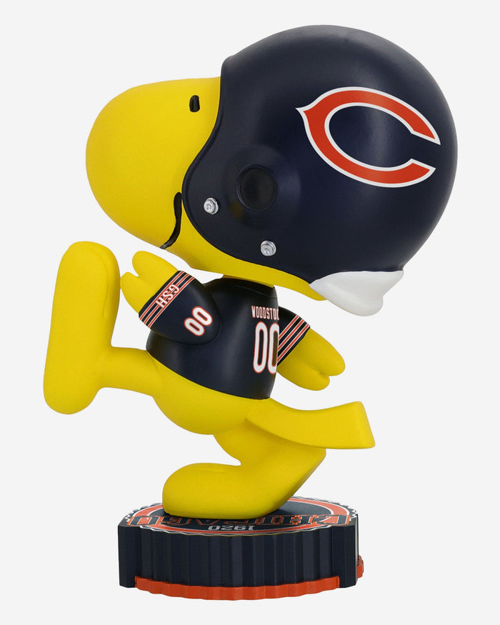 Chicago Bears Woodstock Peanuts Bighead Bobblehead FOCO - FOCO.com