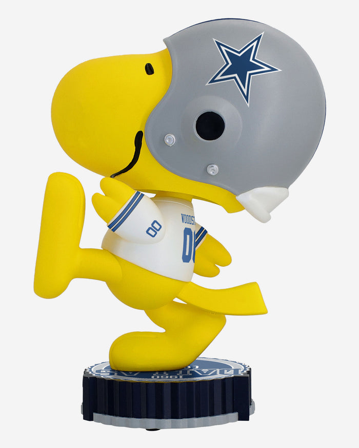 Dallas Cowboys Woodstock Peanuts Bighead Bobblehead FOCO - FOCO.com