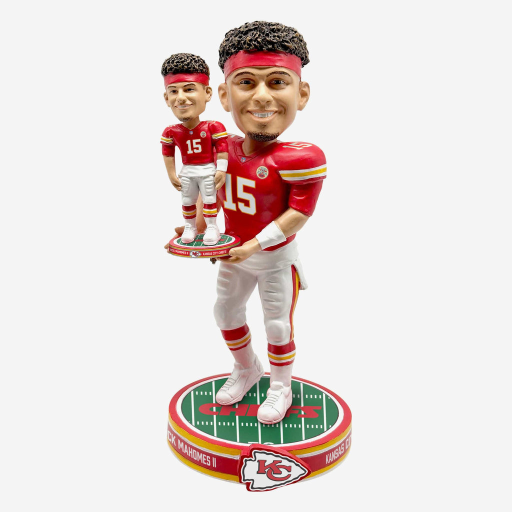 Patrick Mahomes Kansas City Chiefs Bobble Dubblz Bobblehead FOCO - FOCO.com