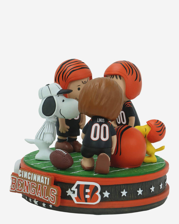 Cincinnati Bengals Peanuts Huddle Mini Bobblehead Scene FOCO - FOCO.com