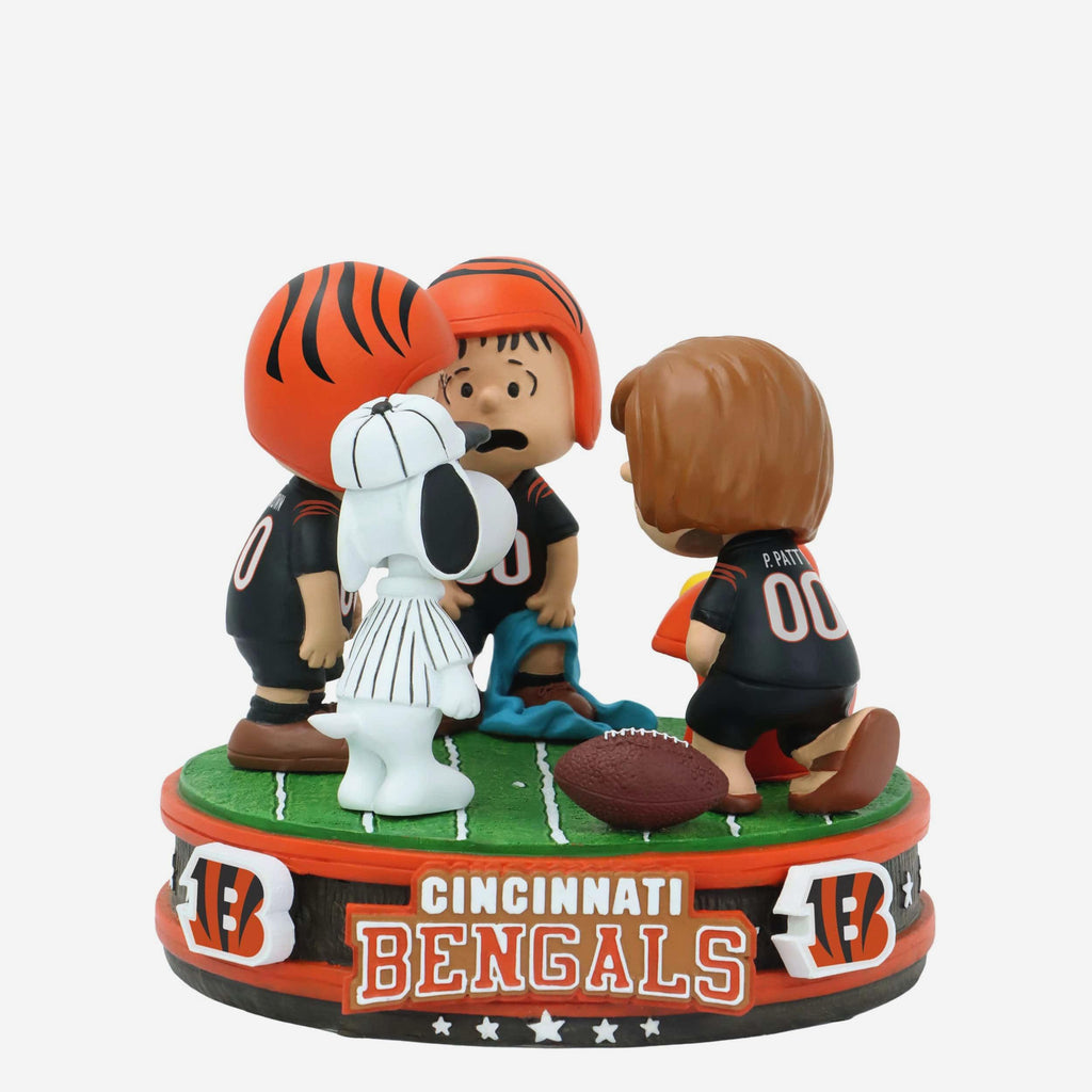 Cincinnati Bengals Peanuts Huddle Mini Bobblehead Scene FOCO - FOCO.com