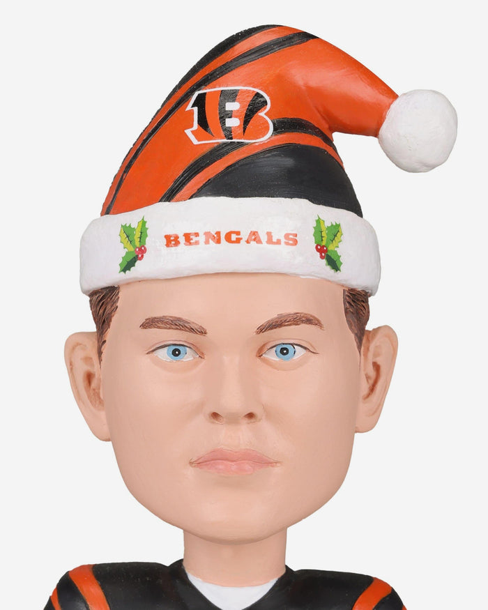 Joe Burrow Cincinnati Bengals Snow Globe Bobblehead FOCO - FOCO.com