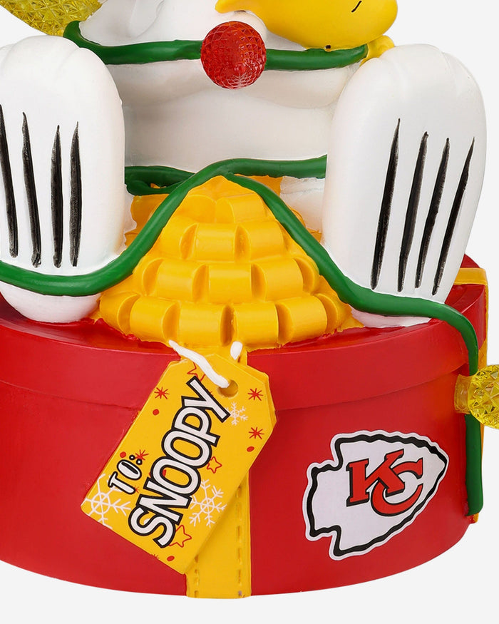 Kansas City Chiefs Snoopy & Woodstock Peanuts Christmas Light Up Bobblehead FOCO - FOCO.com