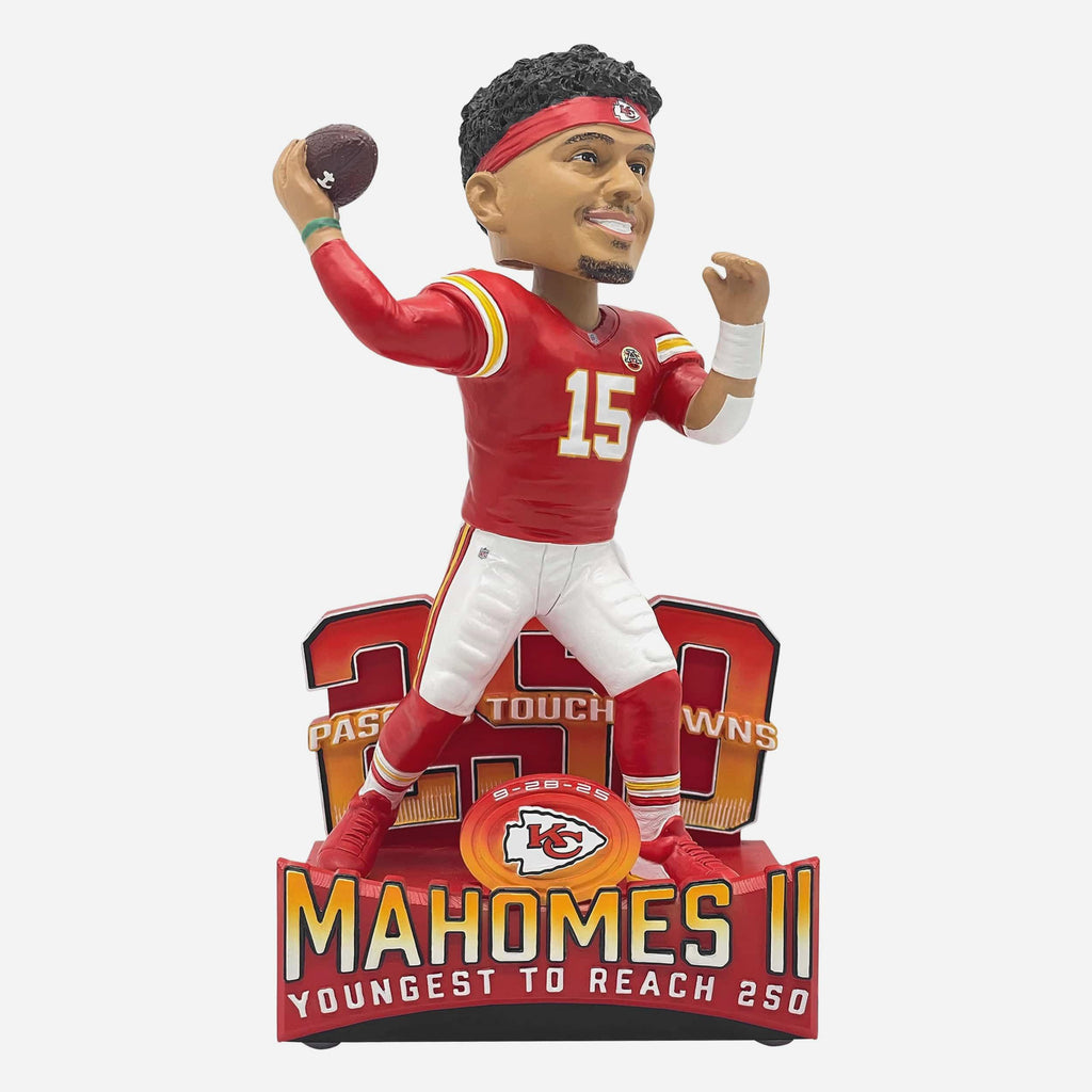 Patrick Mahomes Kansas City Chiefs 250 Career Passing Touchdowns Bobblehead FOCO - FOCO.com