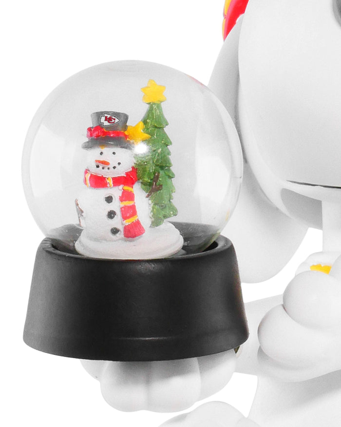 Kansas City Chiefs Snoopy Peanuts Snow Globe Bobblehead FOCO - FOCO.com