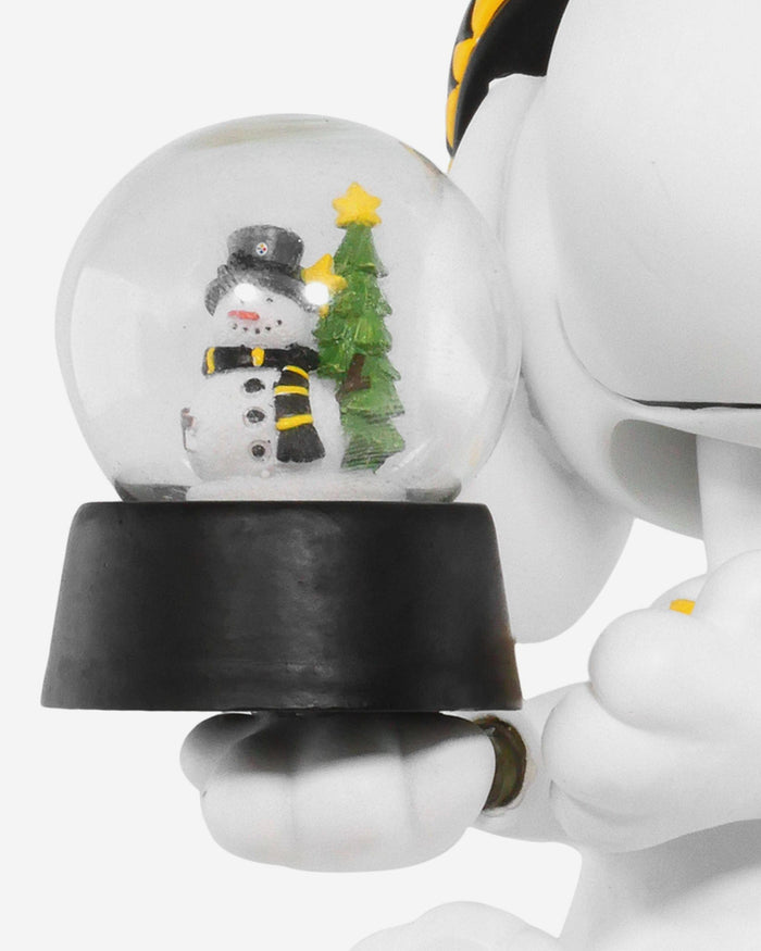Pittsburgh Steelers Snoopy Peanuts Snow Globe Bobblehead FOCO - FOCO.com