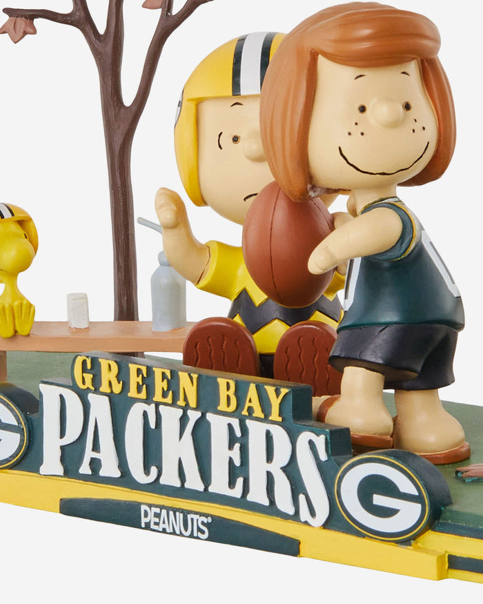 Green Bay Packers Peanuts Gang Mini Bobblehead Scene FOCO - FOCO.com