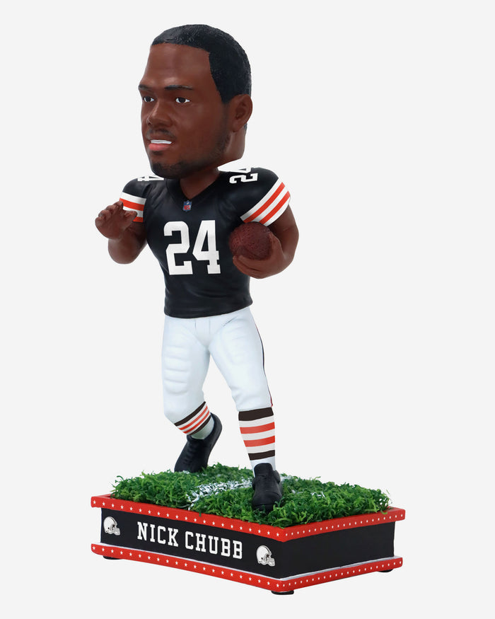 Nick Chubb Cleveland Browns Field Star Bobblehead FOCO - FOCO.com