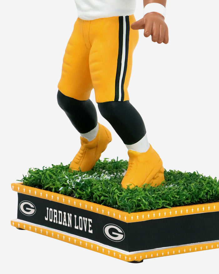 Jordan Love Green Bay Packers Field Star Bobblehead FOCO - FOCO.com