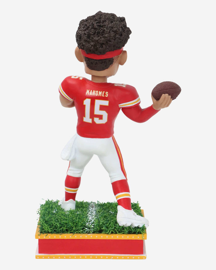 Patrick Mahomes Kansas City Chiefs Field Star Bobblehead FOCO - FOCO.com