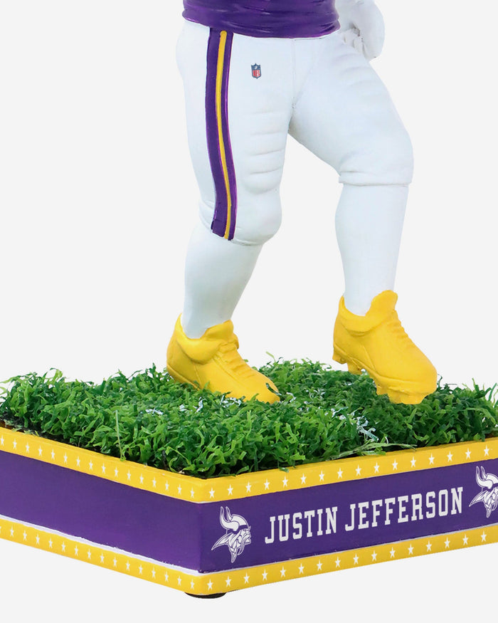 Justin Jefferson Minnesota Vikings Field Star Bobblehead FOCO - FOCO.com