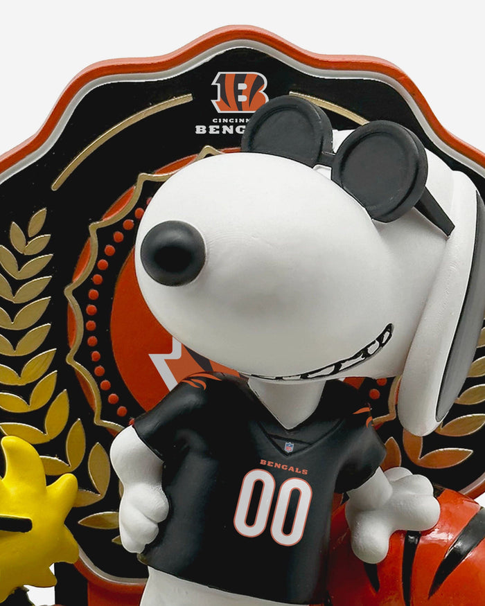 Cincinnati Bengals Snoopy & Woodstock Joe Cool Peanuts Dual Bobblehead FOCO - FOCO.com