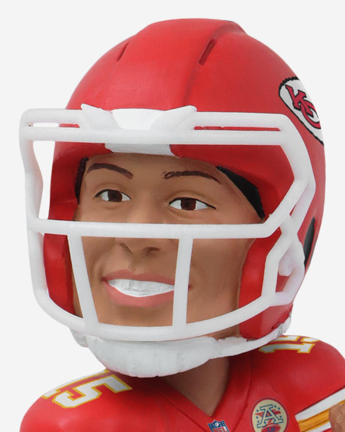 Patrick Mahomes Kansas City Chiefs Next Dimension Sports Illustrated Cover Bobblehead FOCO - FOCO.com