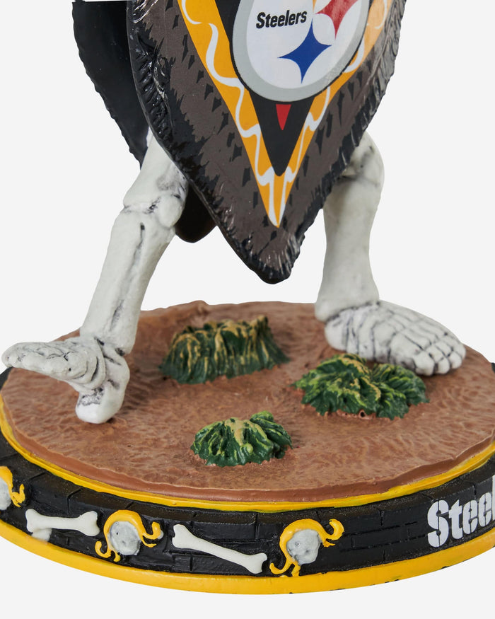 Pittsburgh Steelers Calavera Glow in the Dark Bobblehead FOCO - FOCO.com