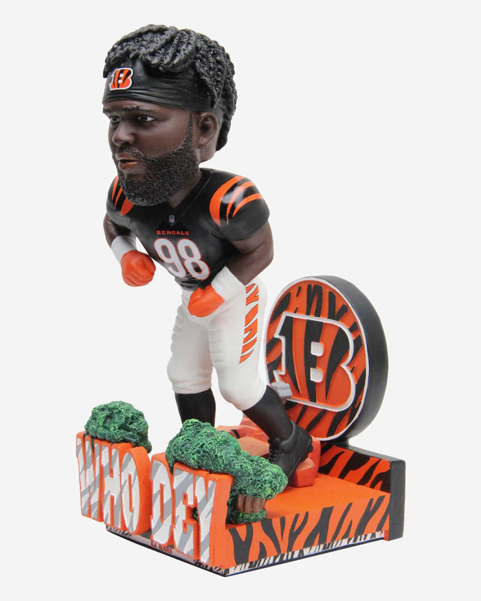 DJ Reader Cincinnati Bengals Who Dey Bobblehead FOCO - FOCO.com