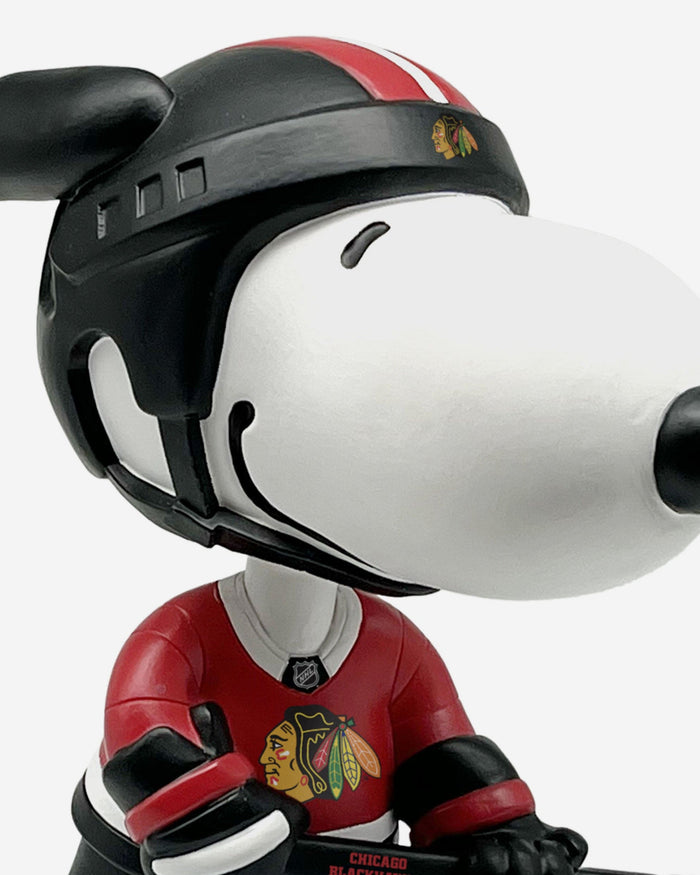 Chicago Blackhawks Snoopy Peanuts Bighead Bobblehead FOCO - FOCO.com