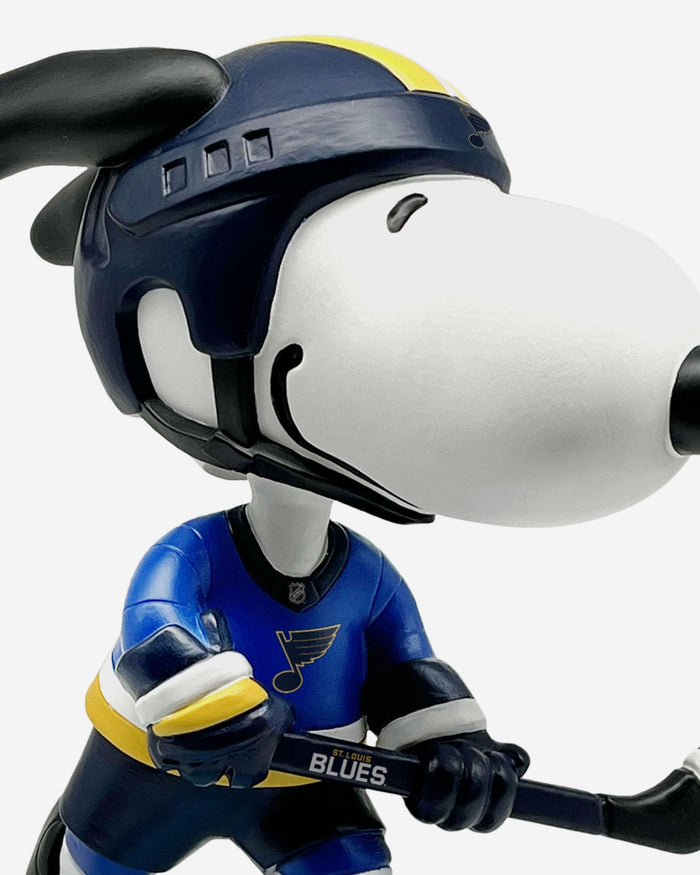 St Louis Blues Snoopy Peanuts Bighead Bobblehead FOCO - FOCO.com