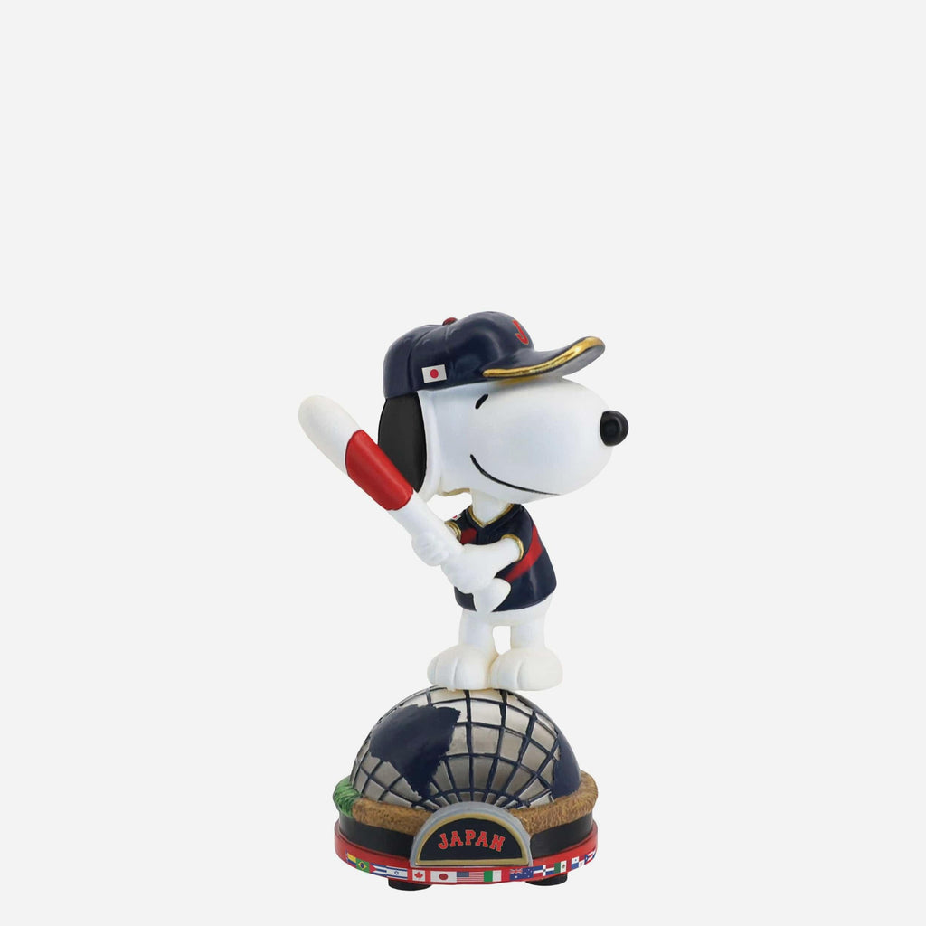 Japan Snoopy Peanuts 2026 World Baseball Classic Bobblehead FOCO - FOCO.com