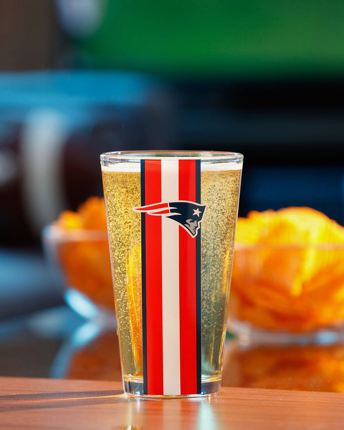 New England Patriots Team Stripe Pint Glass FOCO - FOCO.com