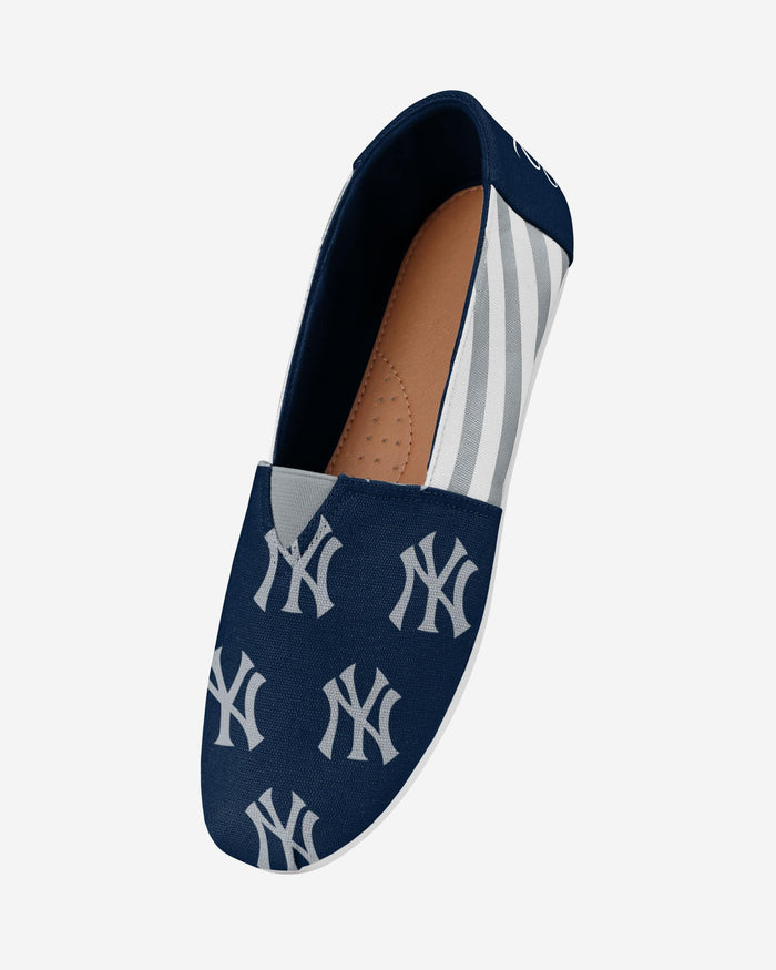 New York Yankees Womens Stripe Canvas Shoe FOCO - FOCO.com