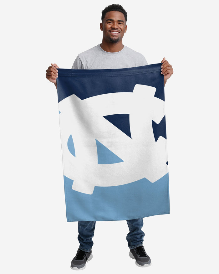 North Carolina Tar Heels Vertical Flag FOCO - FOCO.com