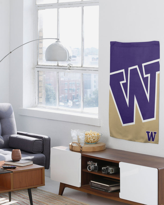 Washington Huskies Vertical Flag FOCO - FOCO.com