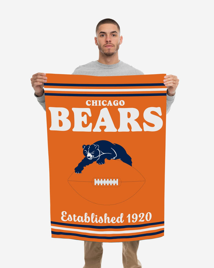 Chicago Bears Vertical Retro Flag FOCO - FOCO.com