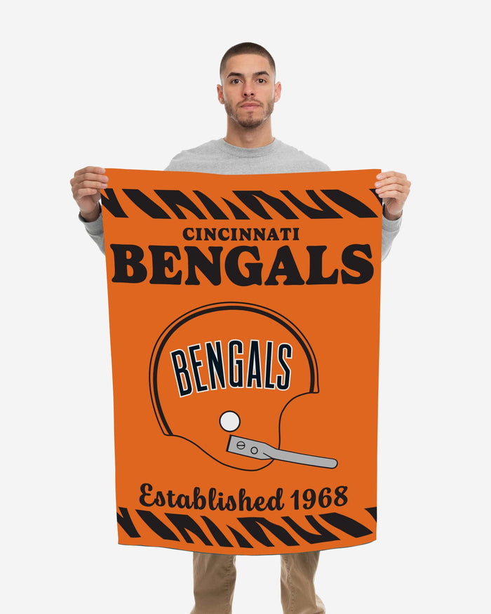 Cincinnati Bengals Vertical Retro Flag FOCO - FOCO.com