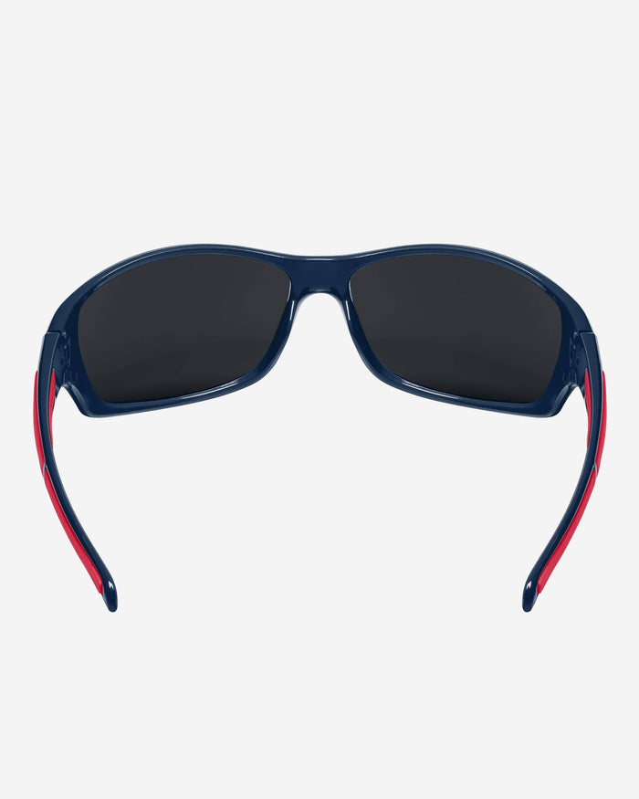 New England Patriots Athletic Wrap Sunglasses FOCO - FOCO.com