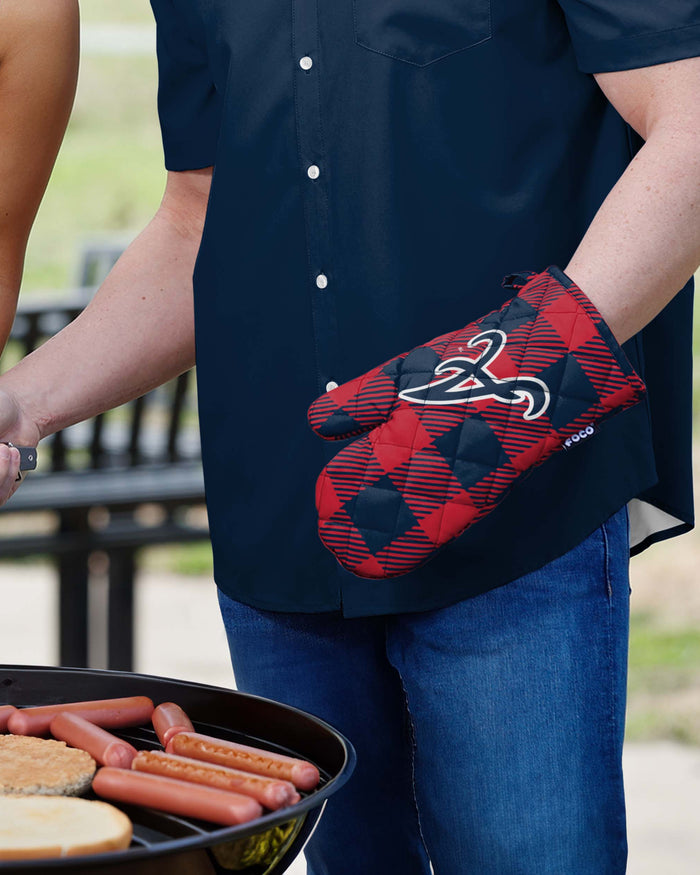 Atlanta Braves Plaid Oven Mitt FOCO - FOCO.com