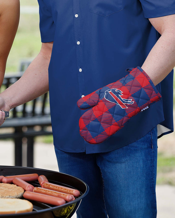 Buffalo Bills Plaid Oven Mitt FOCO - FOCO.com