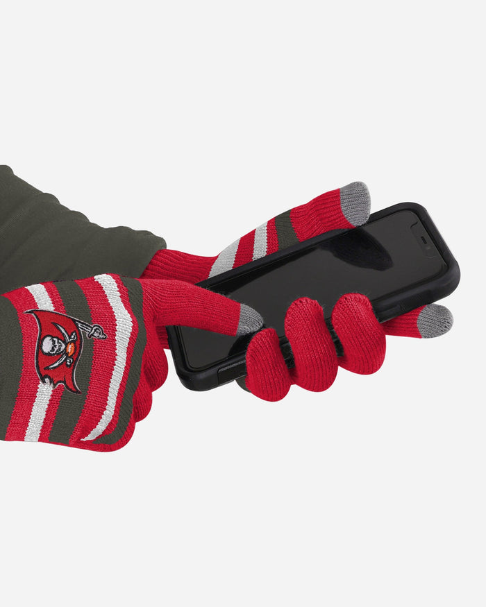 Tampa Bay Buccaneers Stretch Gloves FOCO - FOCO.com