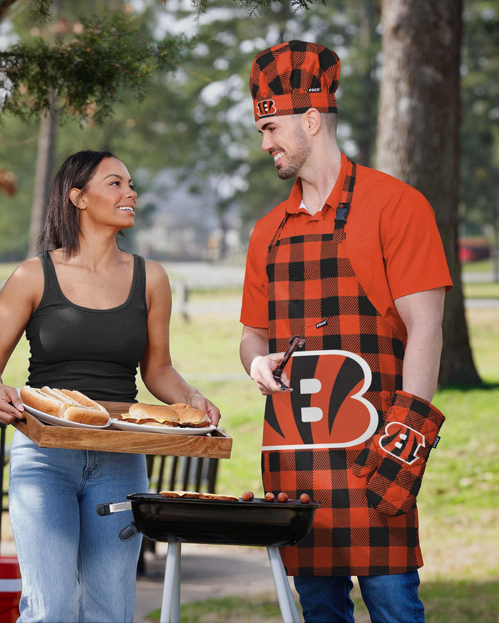 Cincinnati Bengals Plaid Chef Set FOCO - FOCO.com