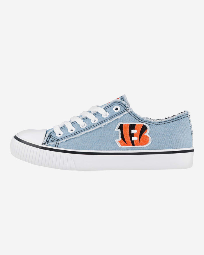 Cincinnati Bengals Womens Denim Low Top Canvas Shoe FOCO 6 - FOCO.com