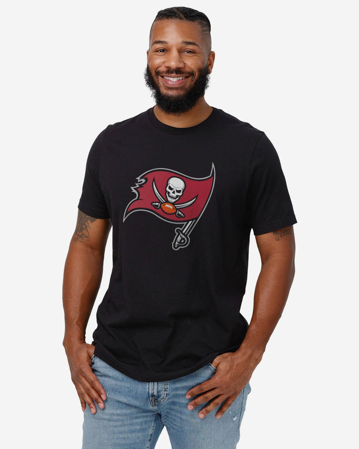 Tampa Bay Buccaneers Primary Logo T-Shirt FOCO - FOCO.com