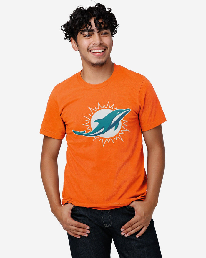 Miami Dolphins Primary Logo T-Shirt FOCO - FOCO.com