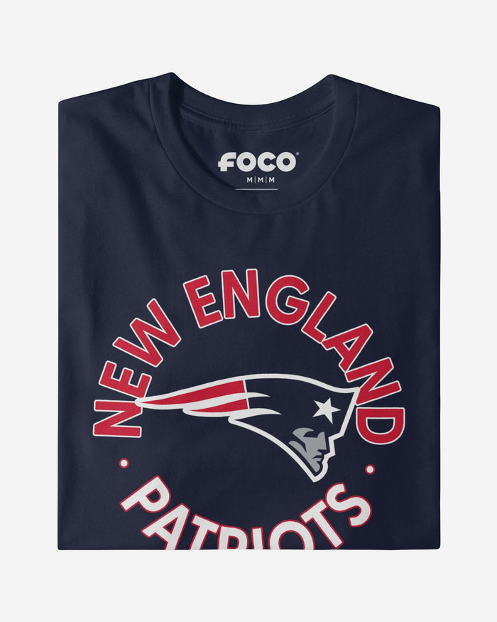 New England Patriots Circle T-Shirt FOCO S - FOCO.com