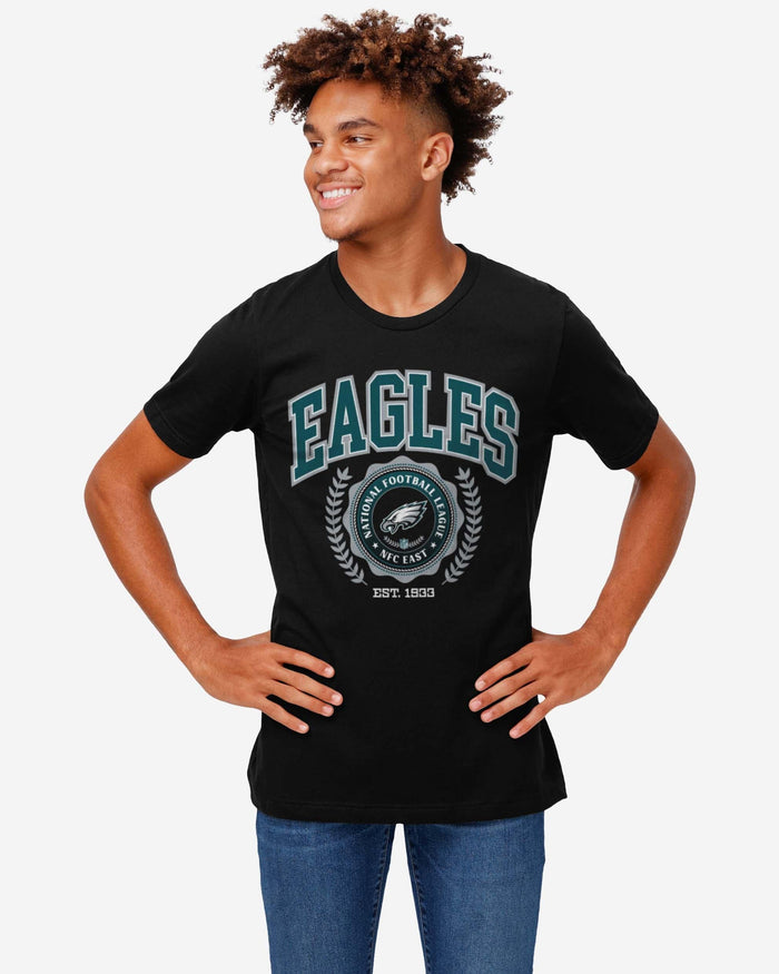 Philadelphia Eagles Team Crest T-Shirt FOCO - FOCO.com