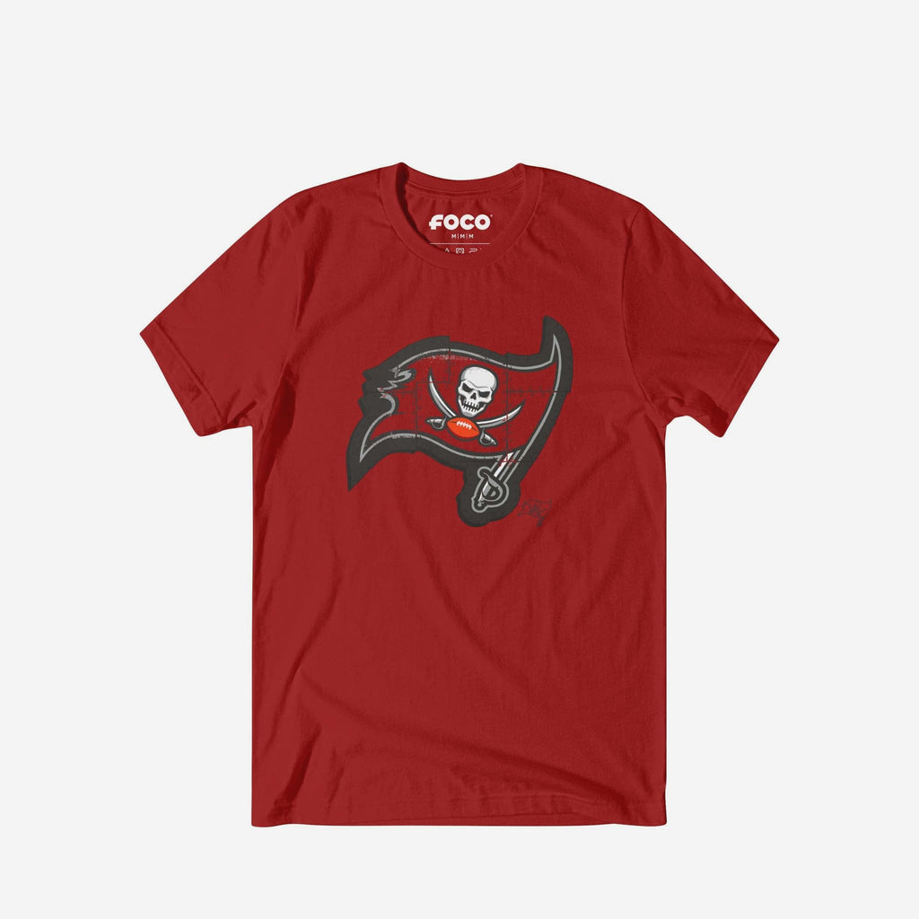 Tampa Bay Buccaneers Rivet Logo T-Shirt FOCO S - FOCO.com