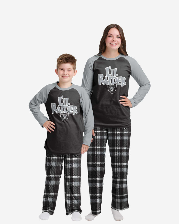 Las Vegas Raiders Youth Plaid Family Holiday Pajamas FOCO 4 - FOCO.com