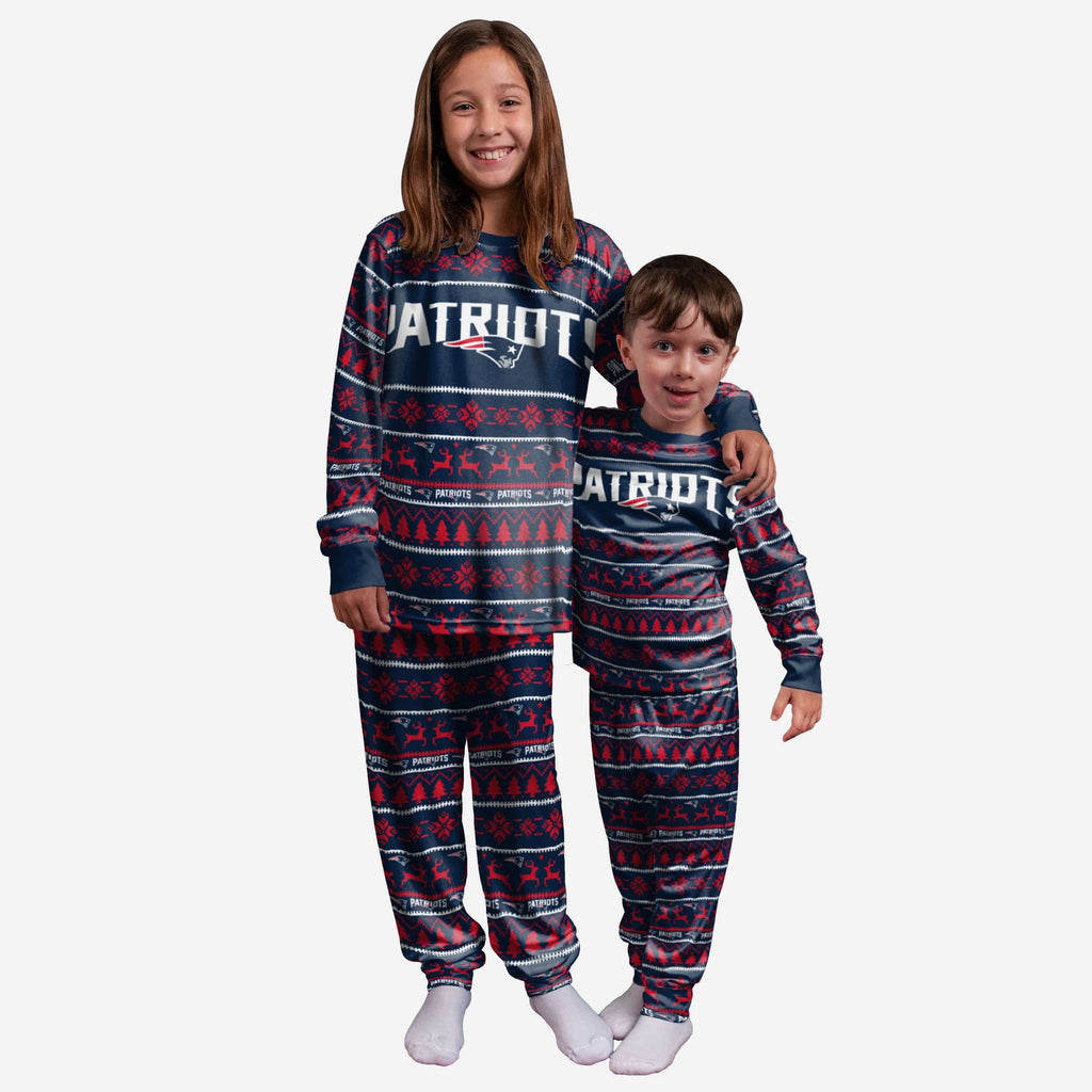 New England Patriots Youth Family Holiday Pajamas FOCO 4 - FOCO.com