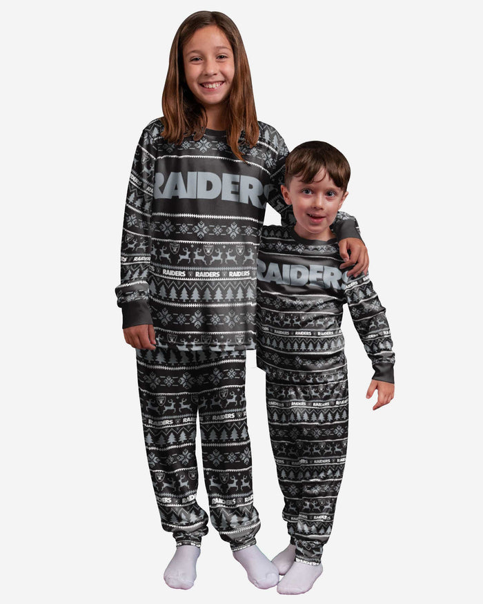 Las Vegas Raiders Youth Family Holiday Pajamas FOCO 4 - FOCO.com