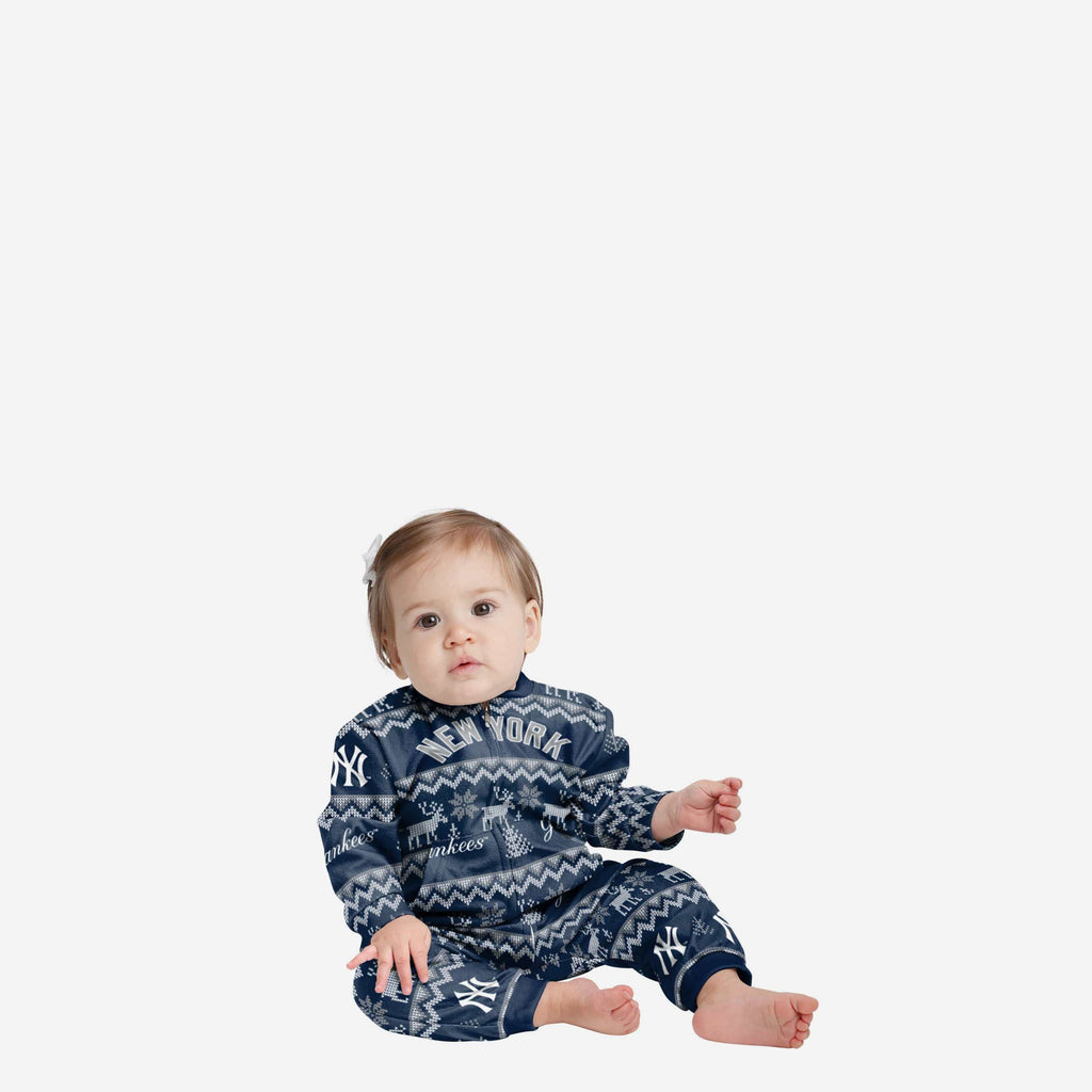 New York Yankees Infant Ugly Pattern Family Holiday Pajamas FOCO 12 mo - FOCO.com