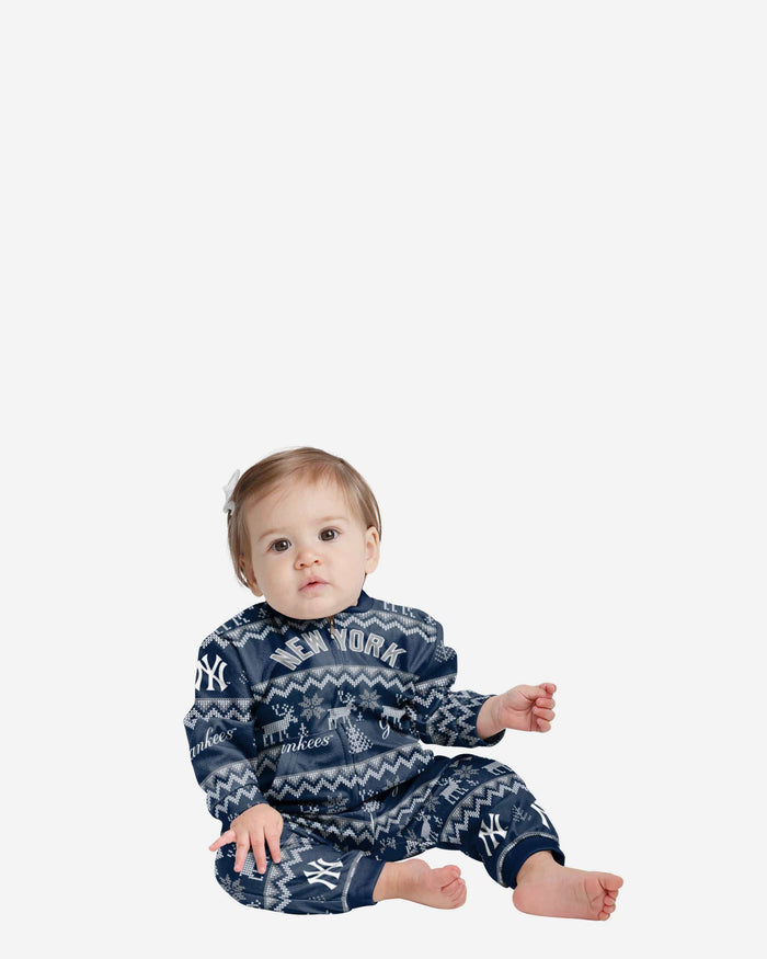 New York Yankees Infant Ugly Pattern Family Holiday Pajamas FOCO 12 mo - FOCO.com