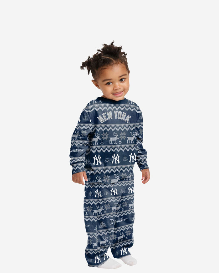 New York Yankees Toddler Ugly Pattern Family Holiday Pajamas FOCO 2T - FOCO.com