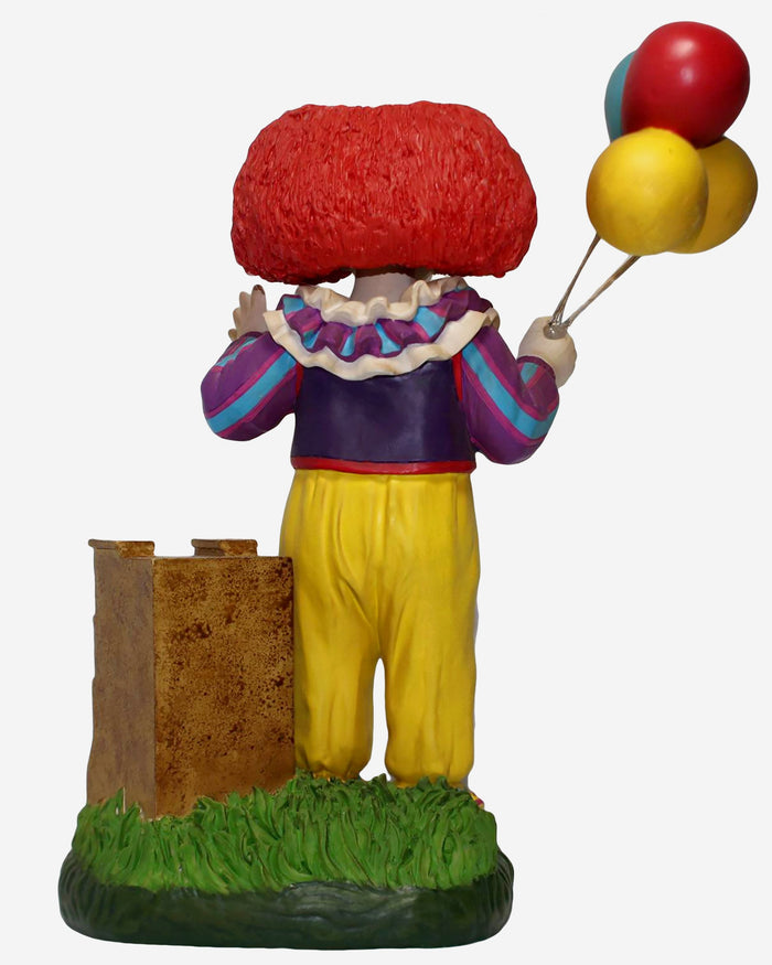 Pennywise IT '1990' Bobblehead FOCO - FOCO.com