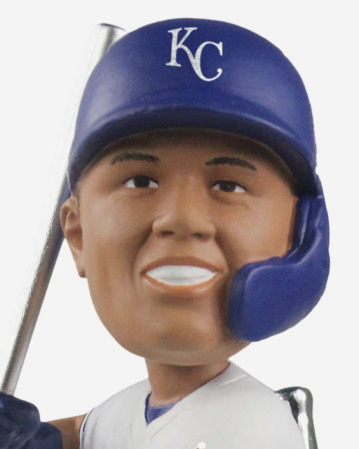 Salvador Perez Kansas City Royals 2021 Silver Slugger Bobblehead FOCO - FOCO.com